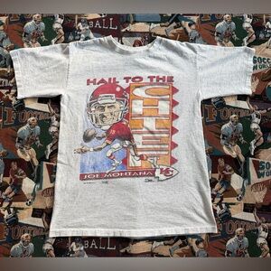 Vintage 90s Men’s Kansas City Chiefs Joe Montana Graphic Shirt
